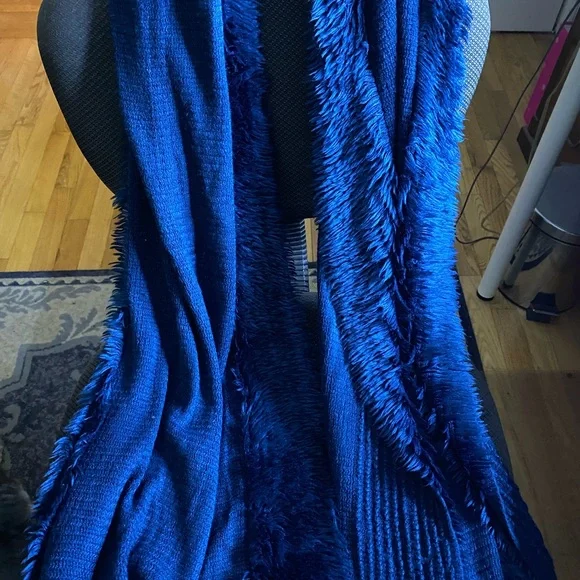 Scarf - Picture 2 of 4